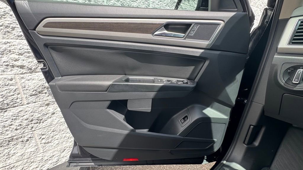 Used 2019 Volkswagen Atlas SEL AWD/4WD image 23