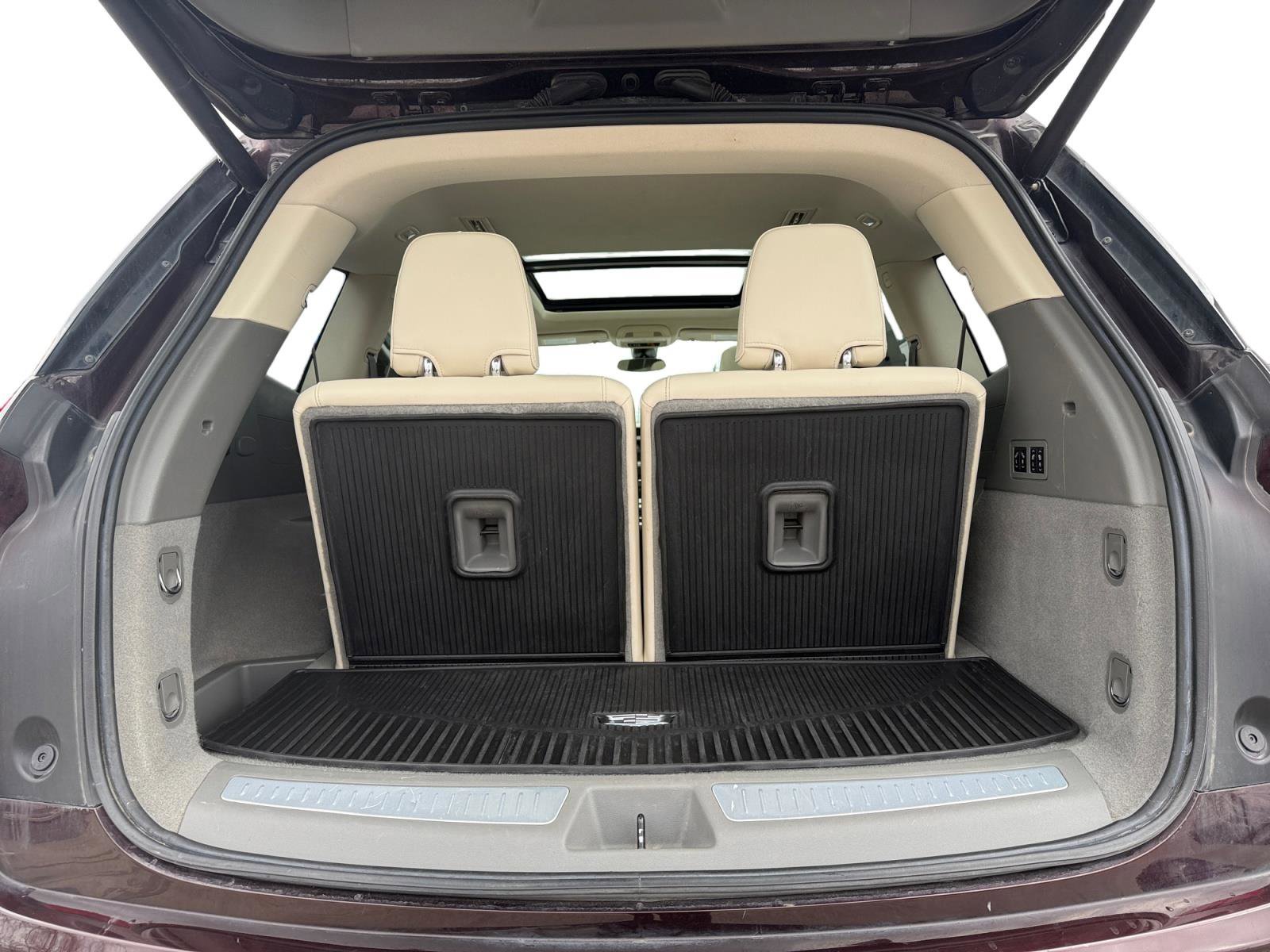 Used 2021 Cadillac XT6 Premium Luxury image 24