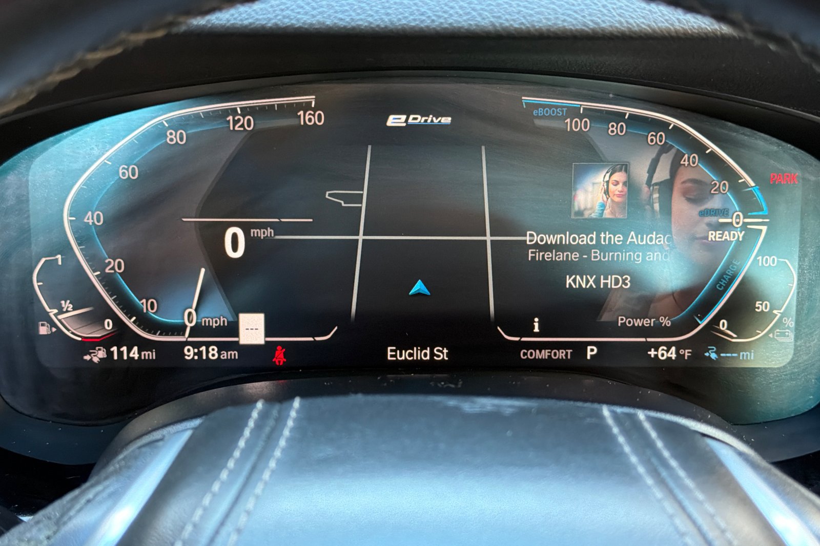 Used 2020 BMW 530e w/ Premium Package RWD image 25