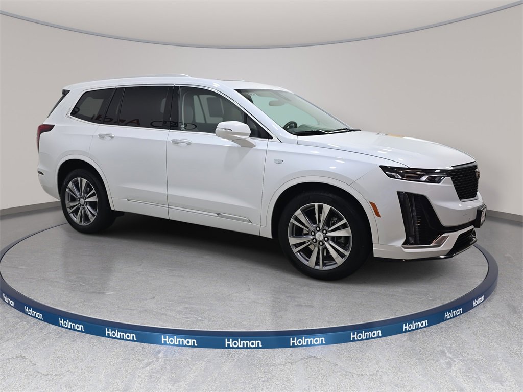 Used 2024 Cadillac XT6 Premium Luxury image 5