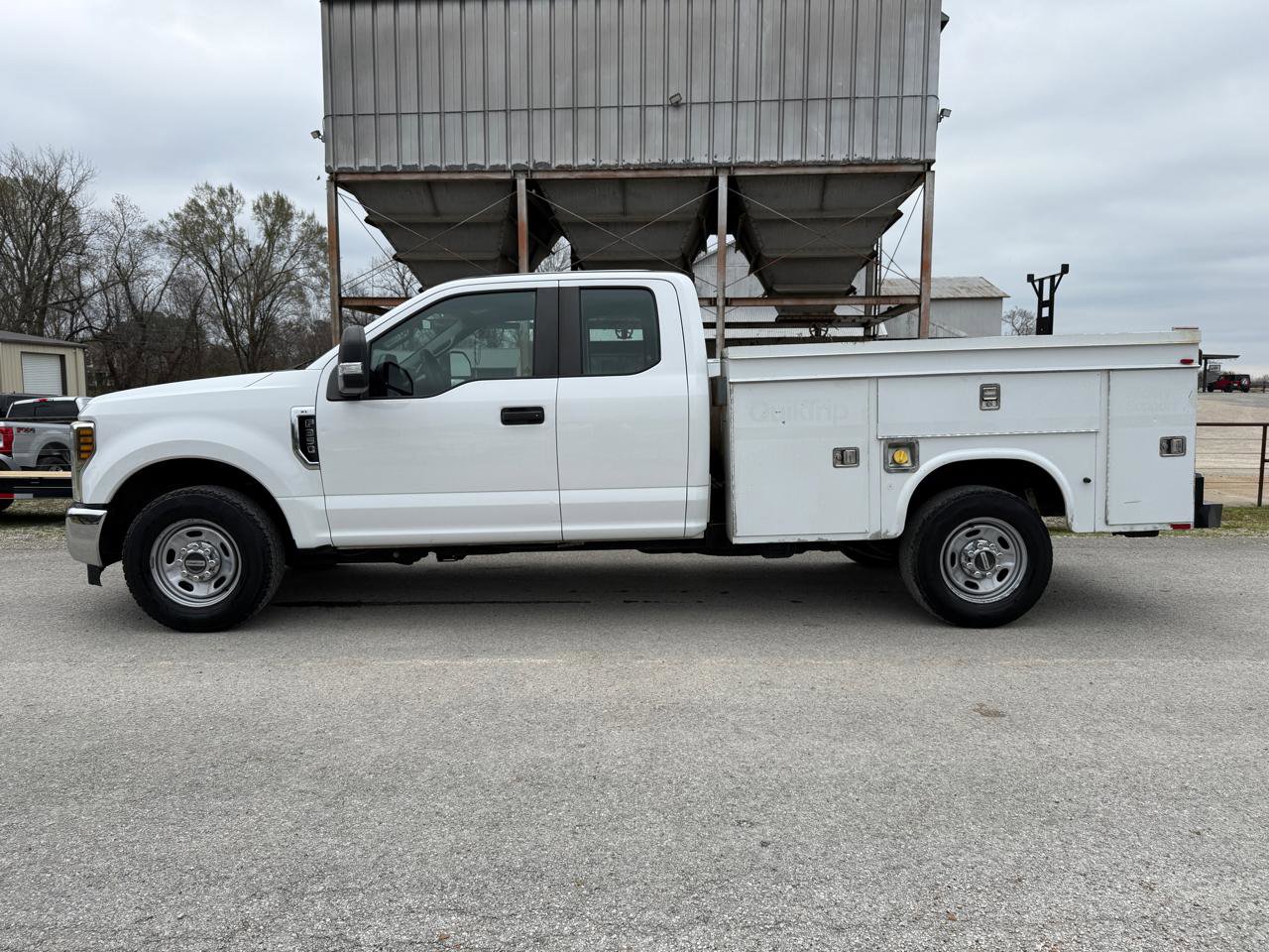 Used 2019 Ford F350 XL w/ XL Value Package RWD image 2