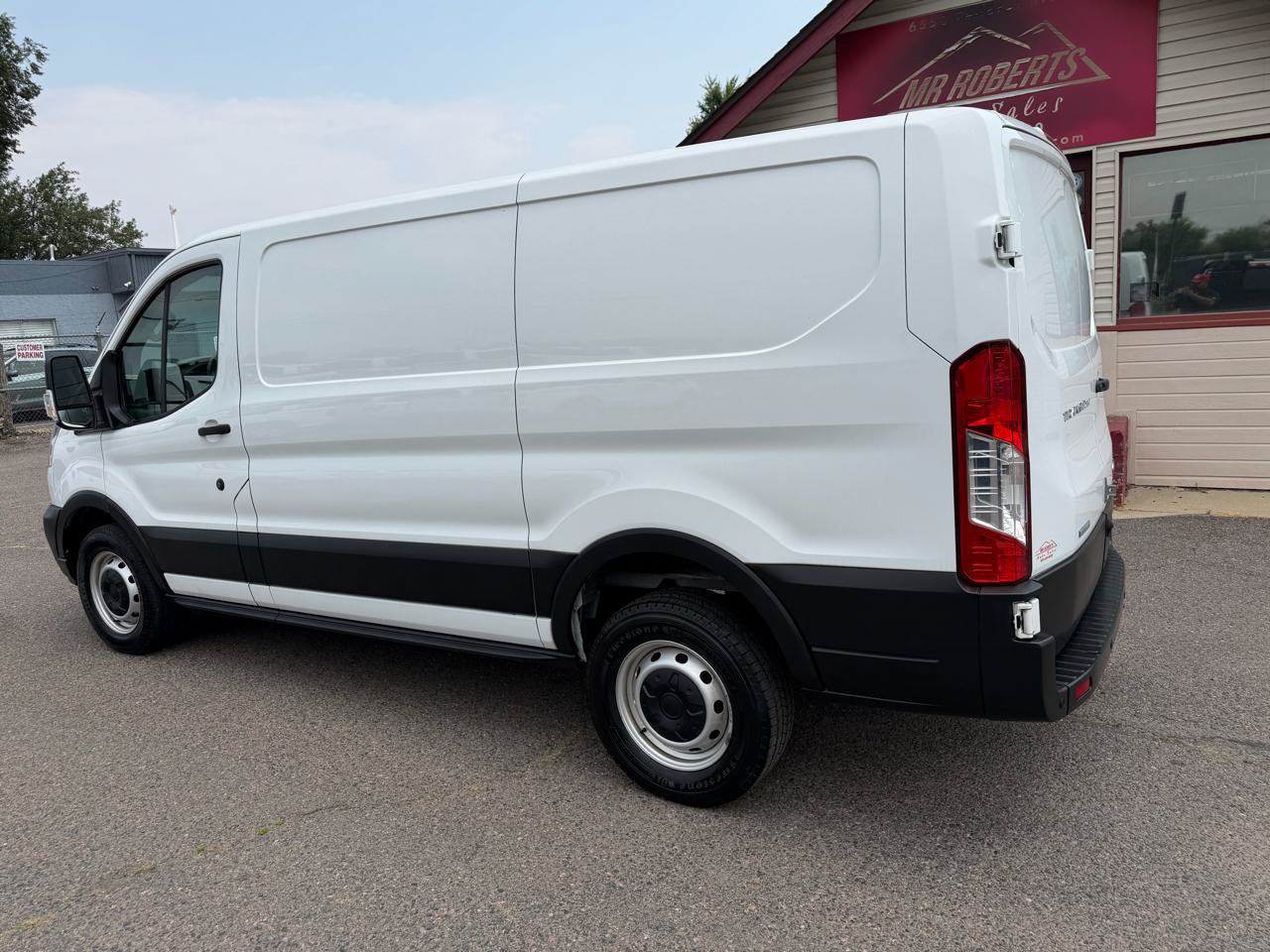 Used 2021 Ford Transit 250 Low Roof RWD image 6