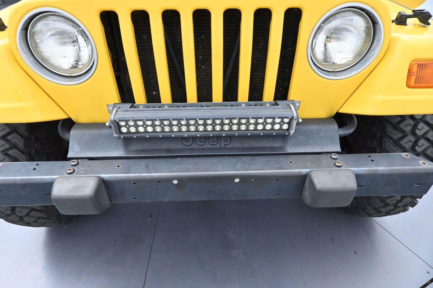 Used 2002 Jeep Wrangler X AWD/4WD image 28