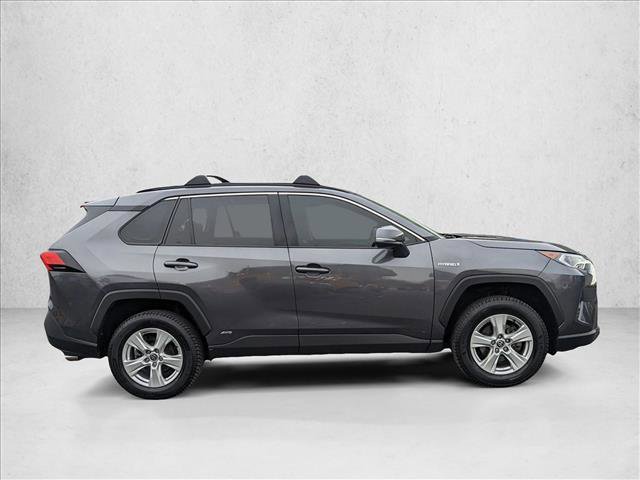 Used 2021 Toyota RAV4 XLE w/ XLE Grade Weather Package image 4