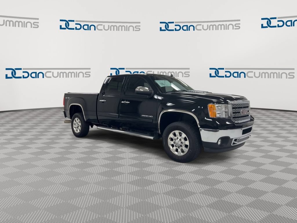 Used 2011 GMC Sierra 2500 SLT w/ Entertainment Package AWD/4WD image 2