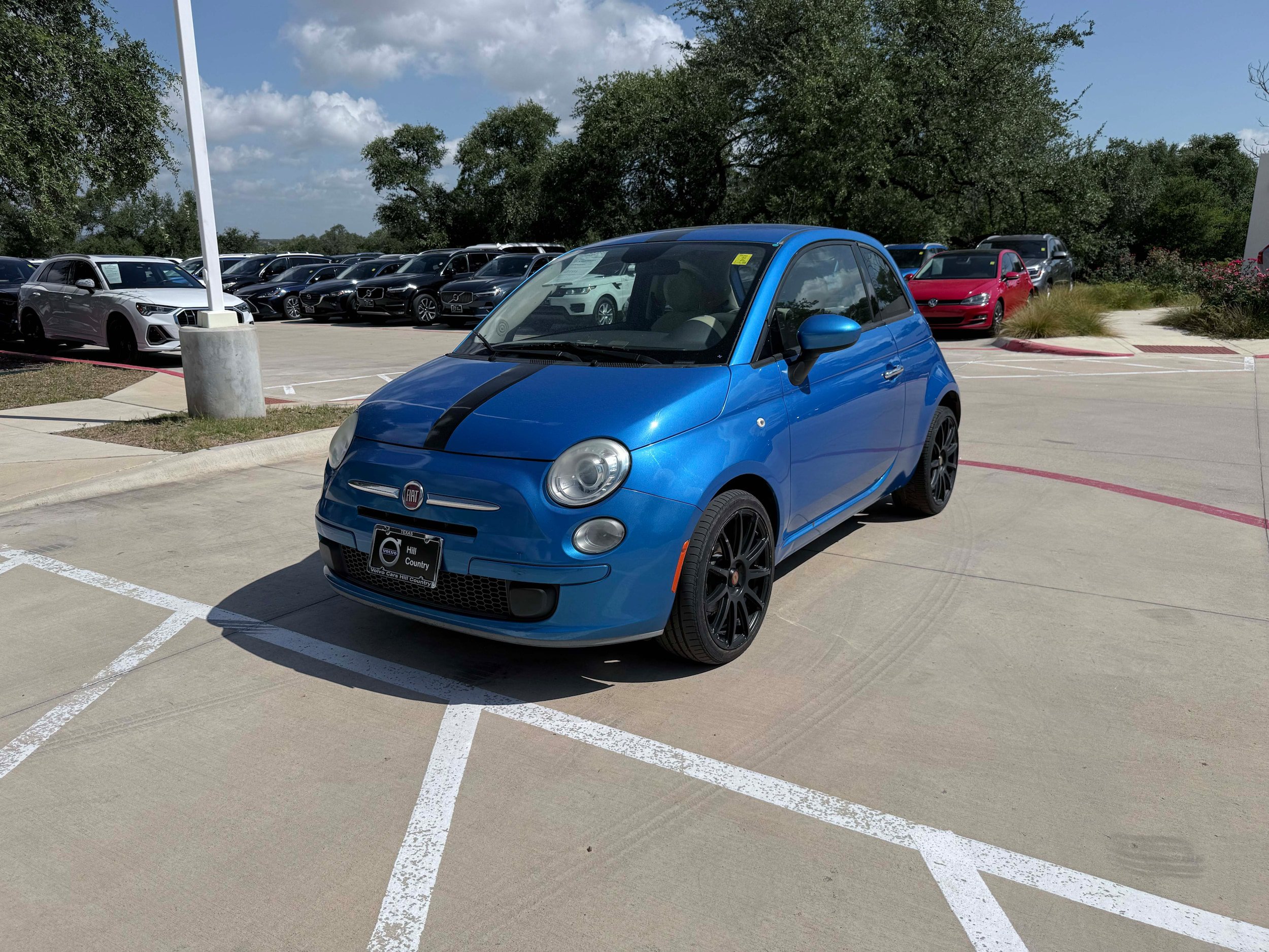 Used 2015 FIAT 500 Pop FWD image 2