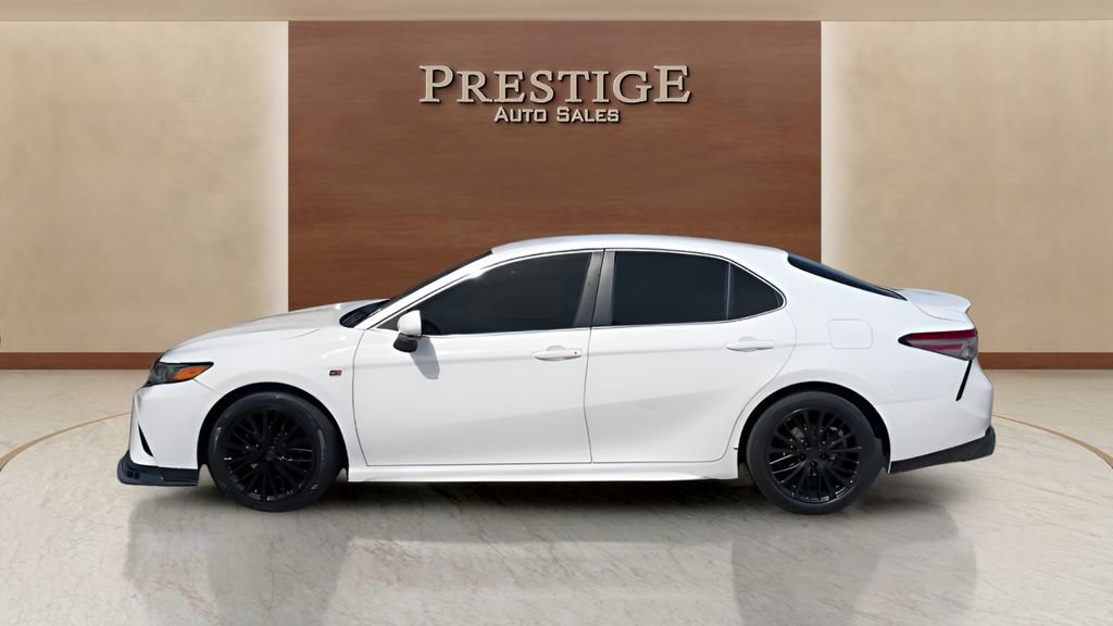 Used 2018 Toyota Camry SE FWD image 29