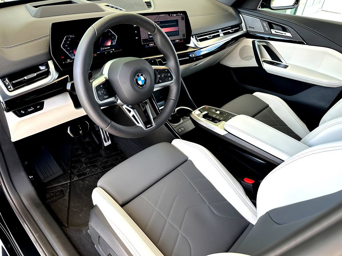 New 2026 BMW X2 xDrive28i w/ Technology Package AWD/4WD image 11