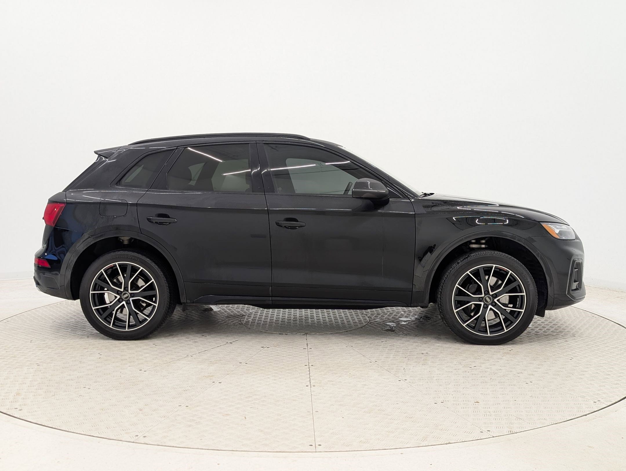 Used 2024 Audi SQ5 Premium Plus w/ Premium Plus Package image 8
