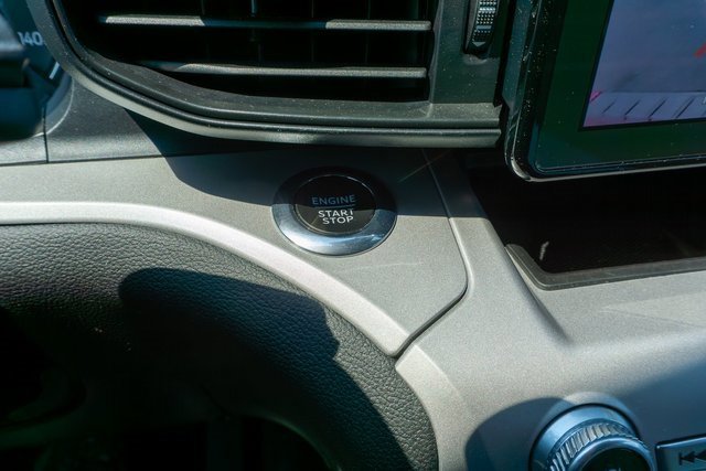 Used 2023 Ford Explorer XLT image 25