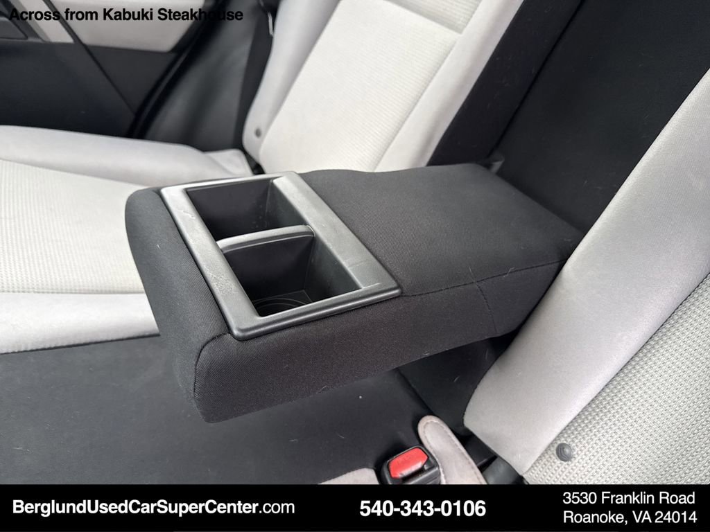 Used 2017 Toyota RAV4 XLE image 33