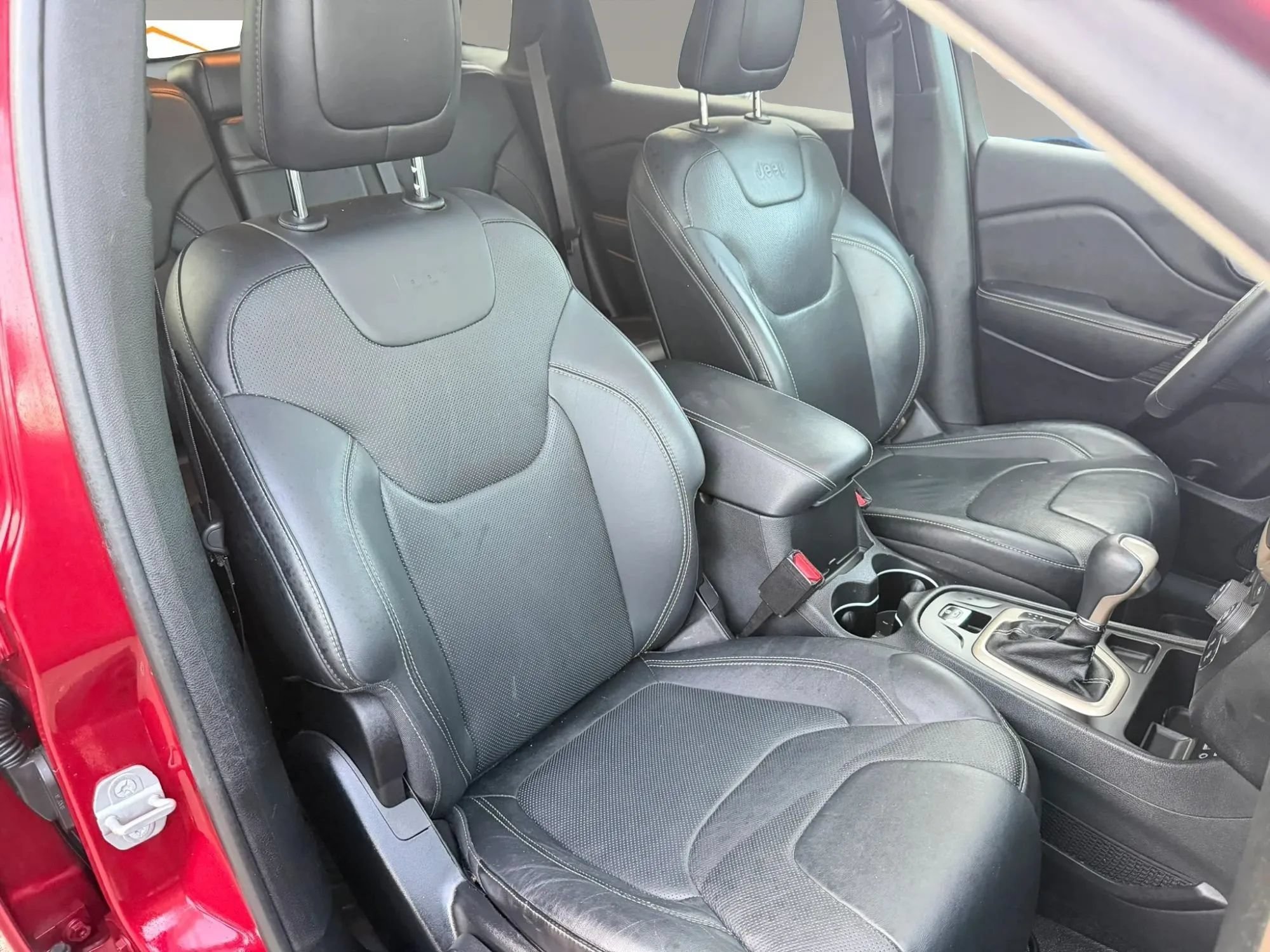 Used 2014 Jeep Cherokee Limited w/ Technology Group FWD image 20