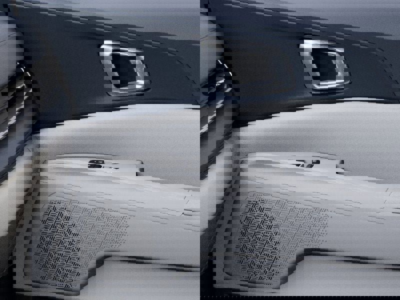 New 2025 Kia Carnival EX image 25