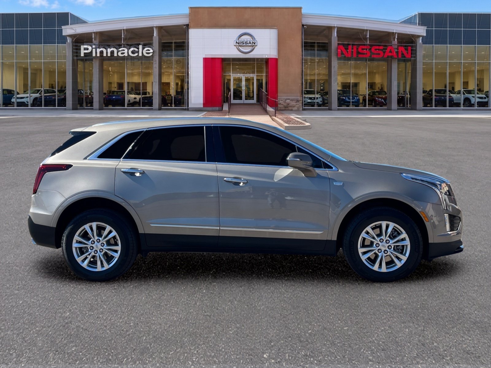 Used 2022 Cadillac XT5 Luxury FWD image 6