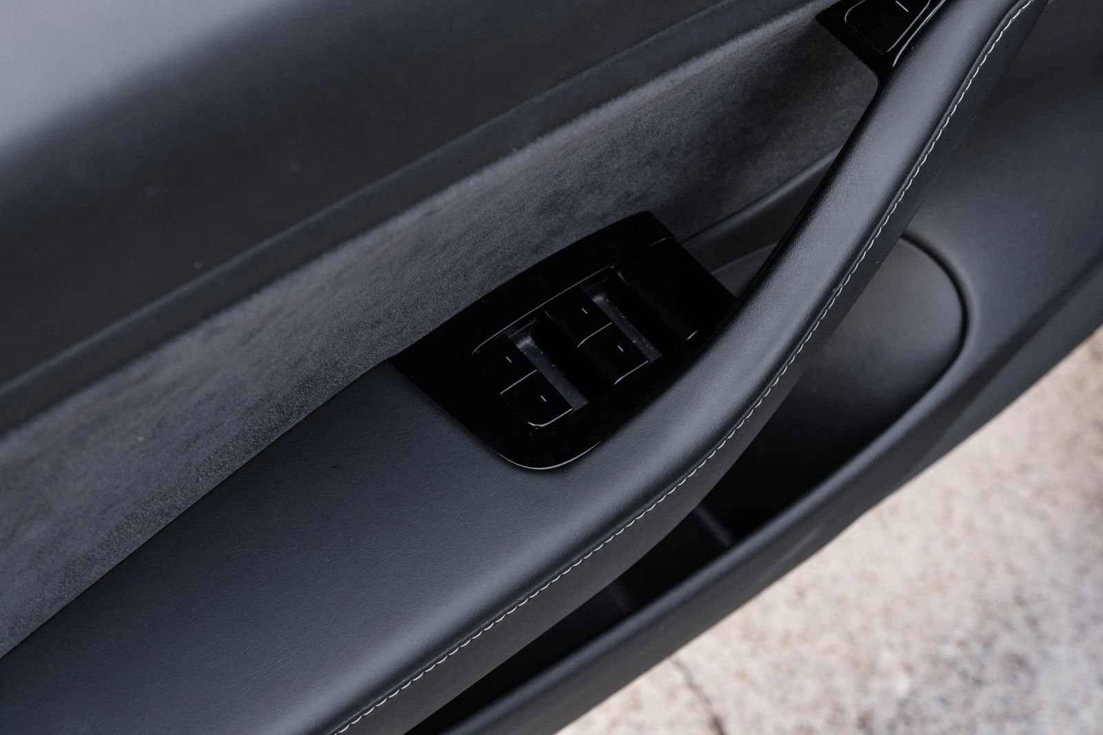 Used 2018 Tesla Model 3 Long Range RWD image 42
