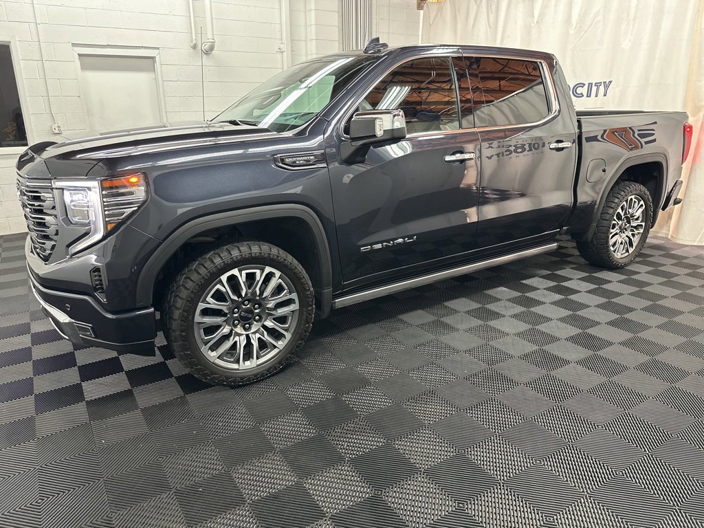 Used 2024 GMC Sierra 1500 Denali Ultimate image 5