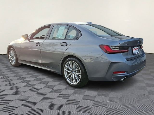 Used 2023 BMW 330i xDrive Sedan w/ Premium Package image 4