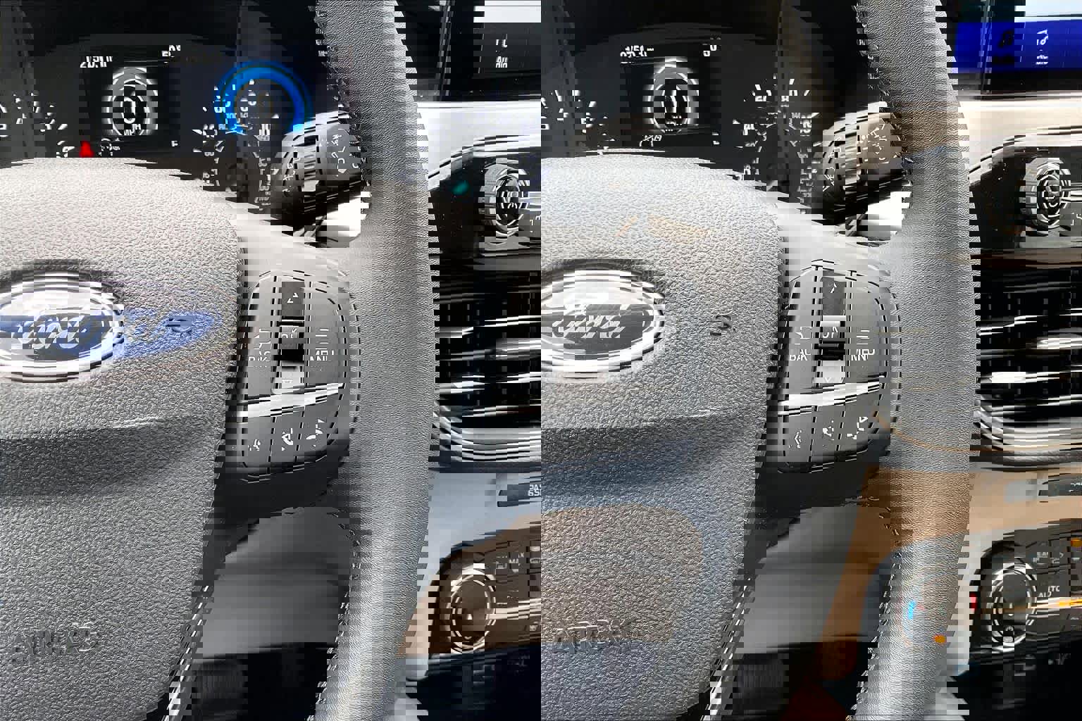 Certified 2022 Ford Escape SE w/ Convenience Package image 42