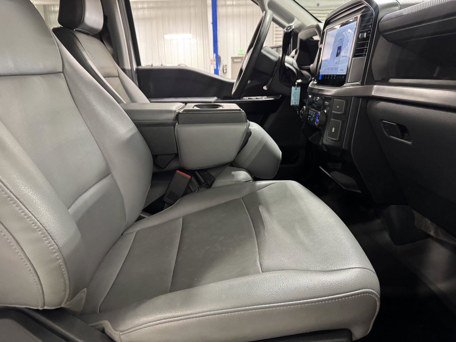 Used 2025 Ford F150 XL image 27