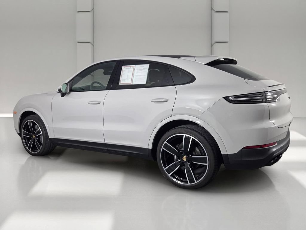 Used 2023 Porsche Cayenne Platinum Edition AWD/4WD image 7