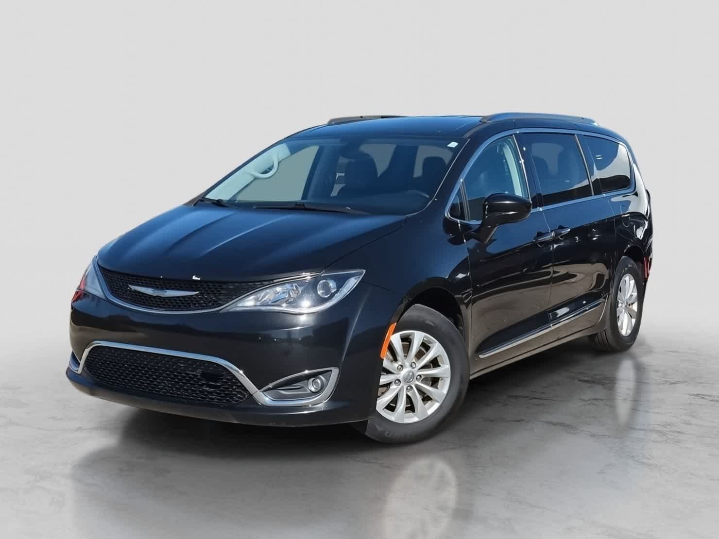 Used 2018 Chrysler Pacifica Touring-L Plus