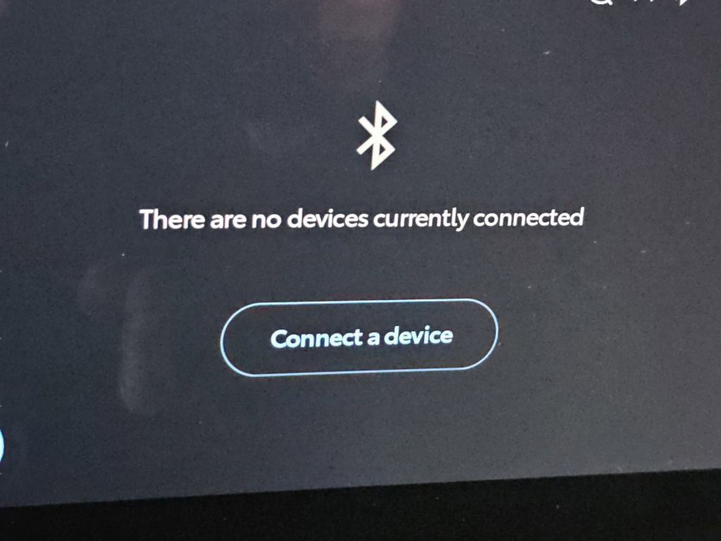 Used 2023 Toyota RAV4 XLE image 12