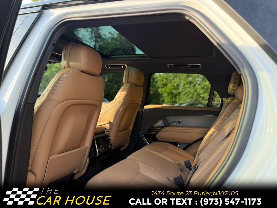 Used 2023 Land Rover Range Rover Sport SE AWD/4WD image 16