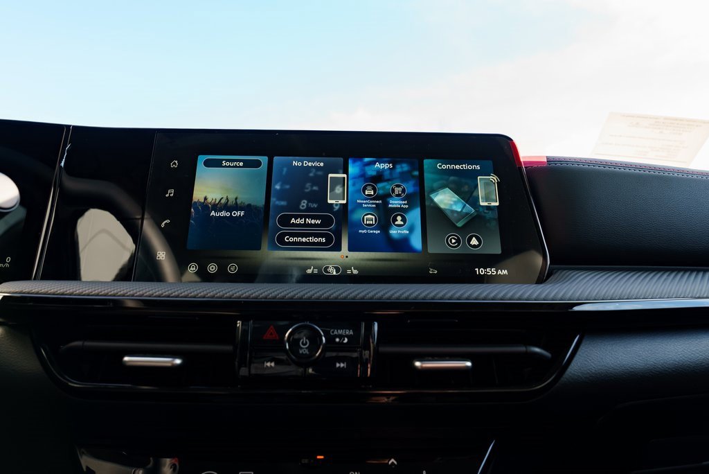 New 2026 Nissan Kicks SR image 13