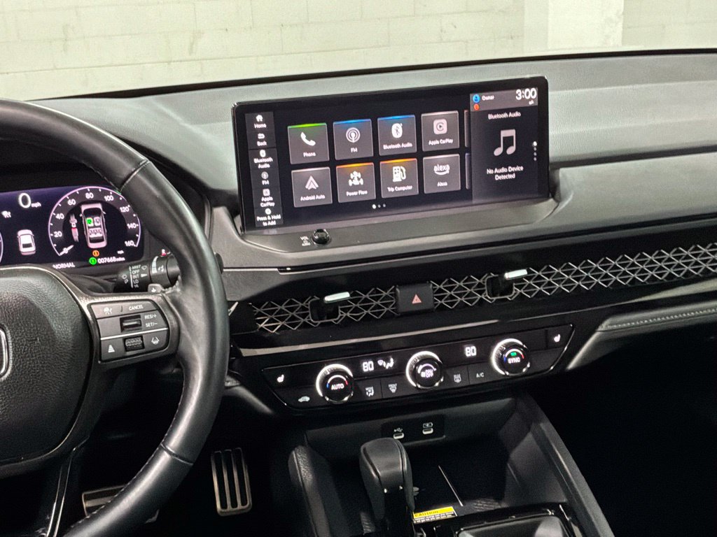 Used 2025 Honda Accord Sport image 13