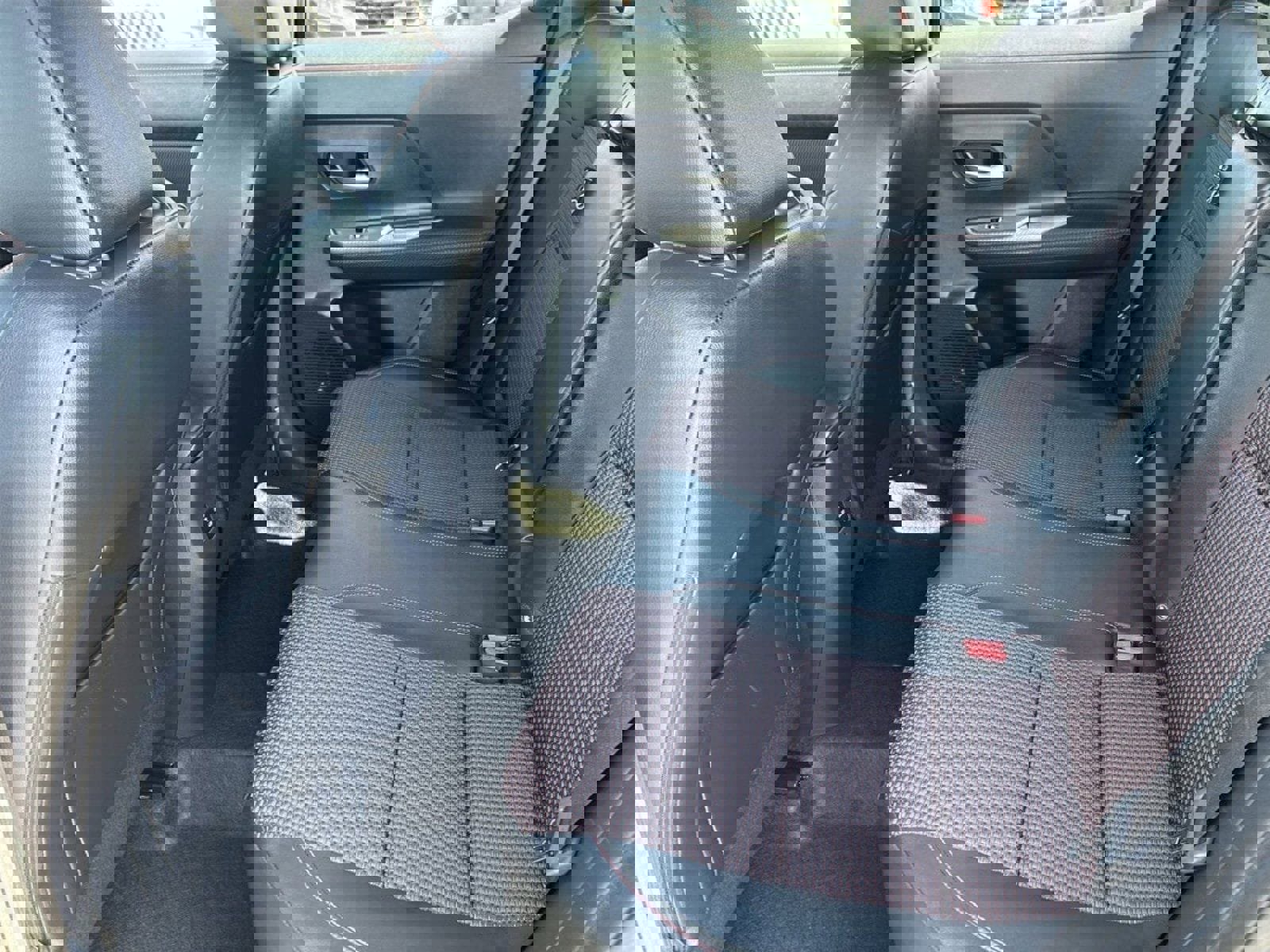 New 2025 Nissan Kicks SR image 16