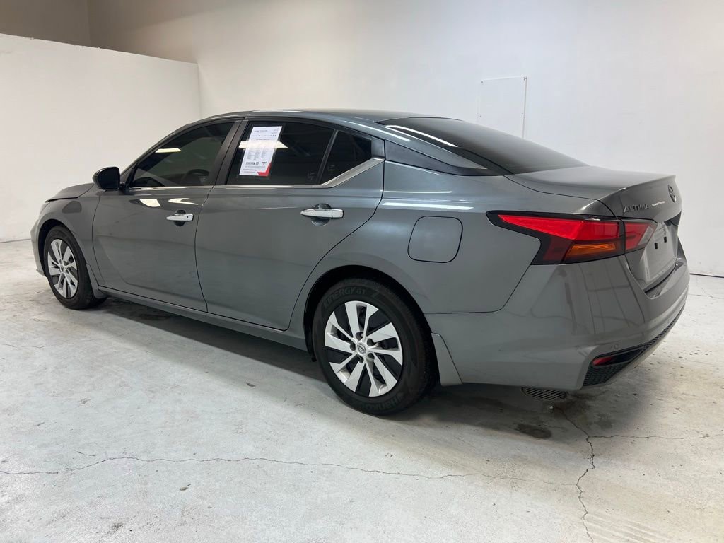 Used 2024 Nissan Altima 2.5 S image 11