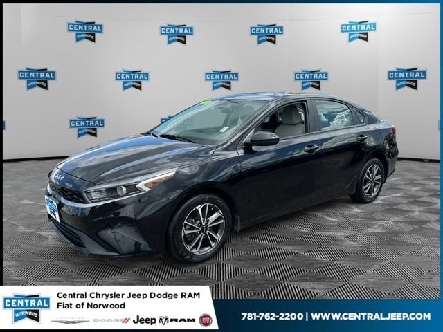 Used 2023 Kia Forte LXS FWD image 1