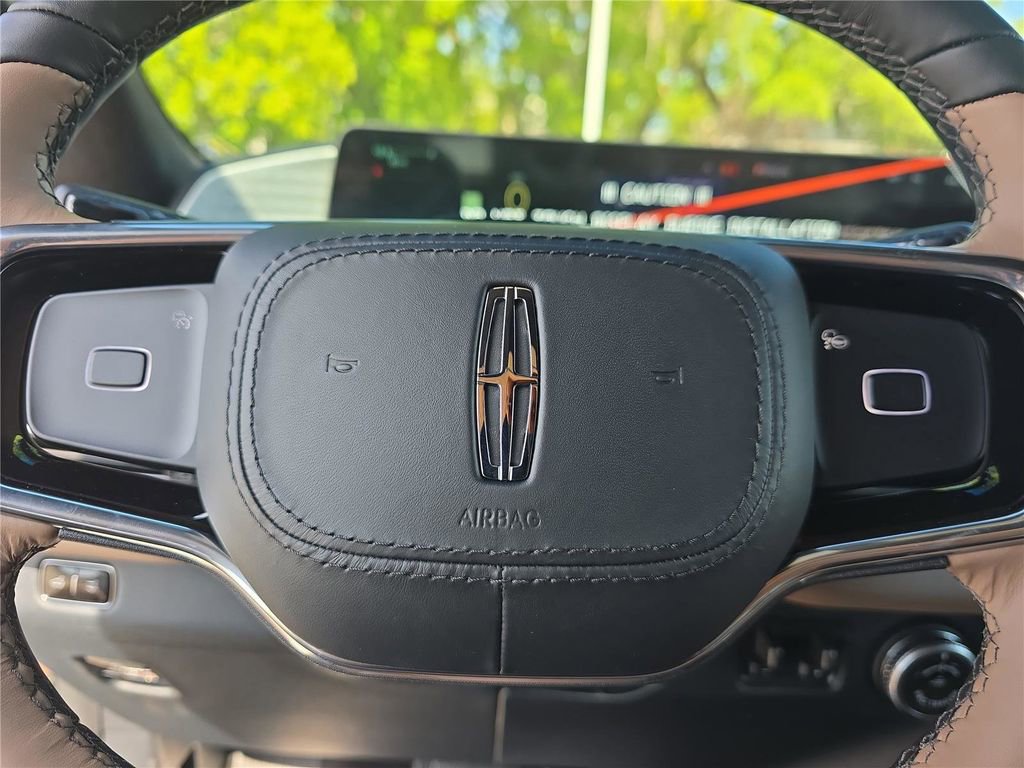 New 2026 Lincoln Navigator L Black Label image 23