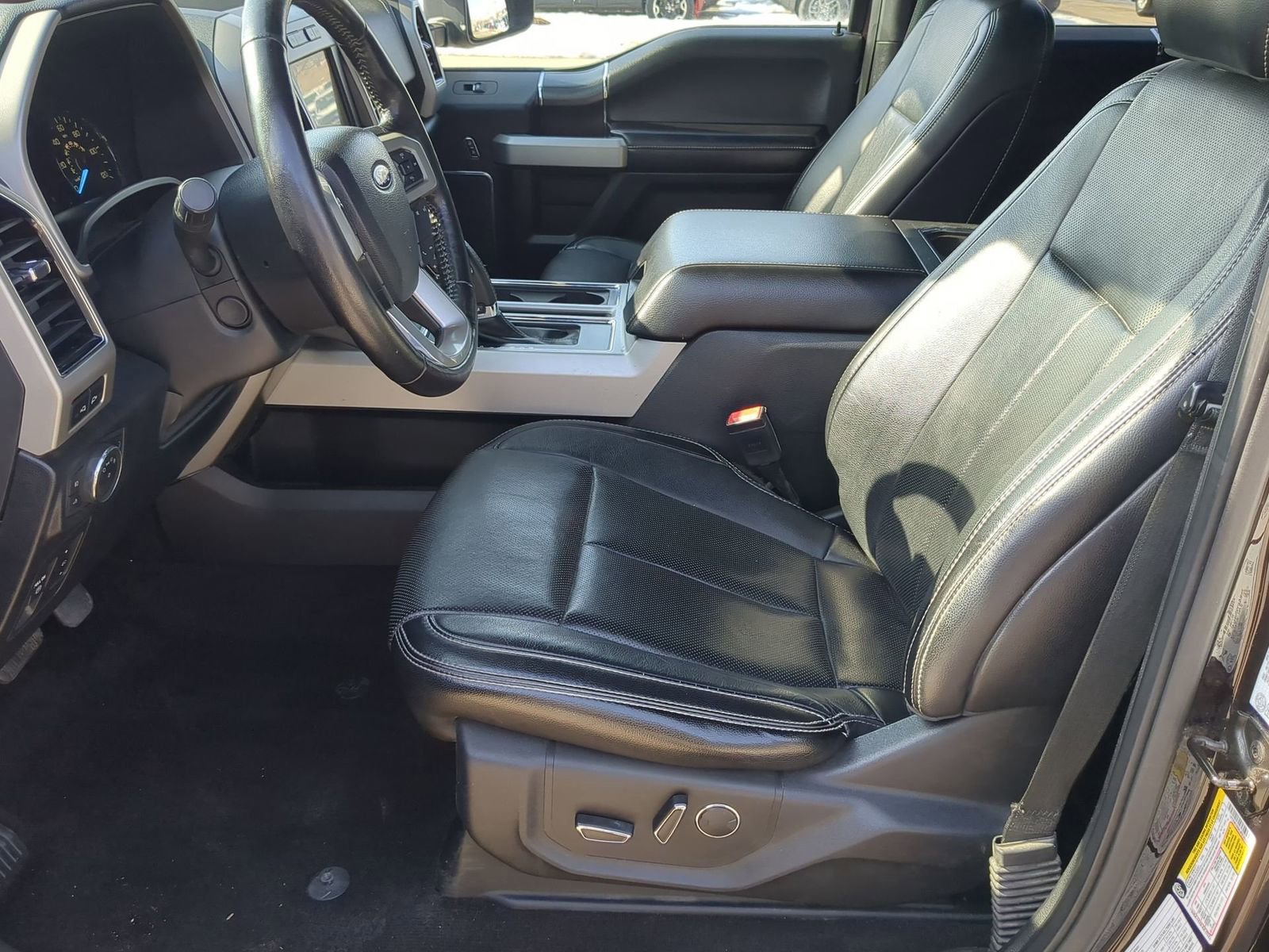 Used 2018 Ford F150 Lariat w/ Equipment Group 502A Luxury image 22