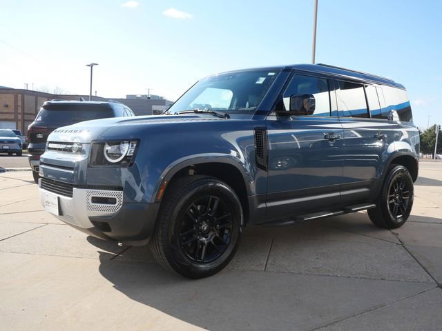Used 2023 Land Rover Defender 110 S image 3