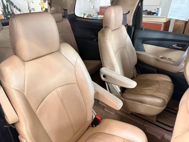 Used 2011 GMC Acadia SLT AWD/4WD image 28