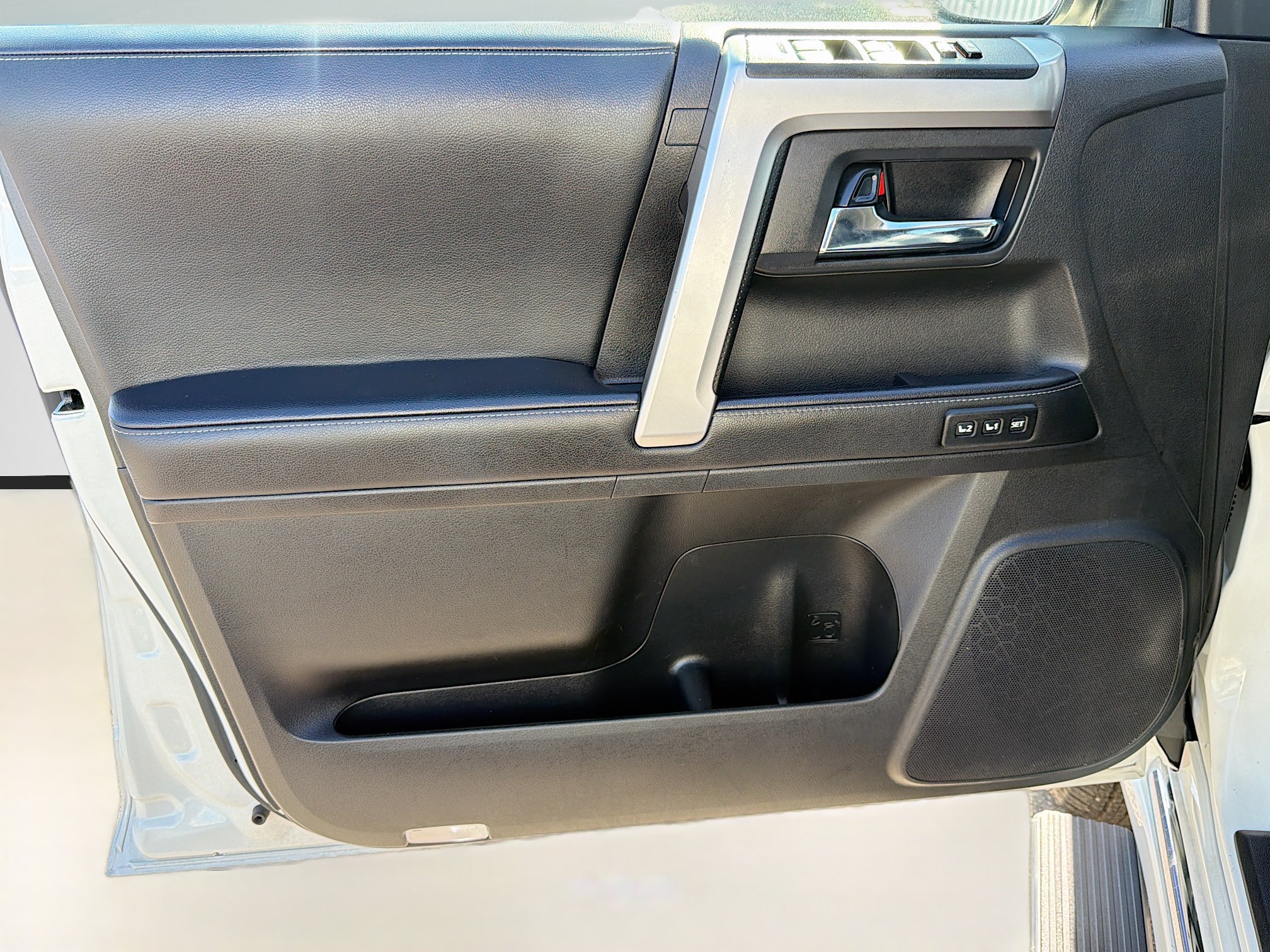 Used 2023 Toyota 4Runner Limited AWD/4WD image 20