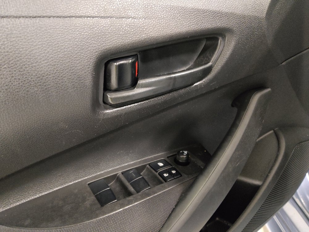 Used 2022 Toyota Corolla LE image 27