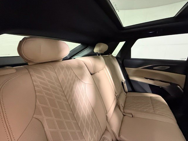Used 2024 Cadillac Lyriq Luxury w/ Nappa Leather Package AWD/4WD image 29