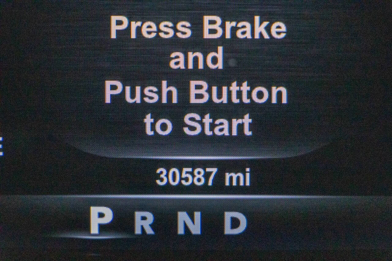 Used 2015 RAM 2500 Limited image 12