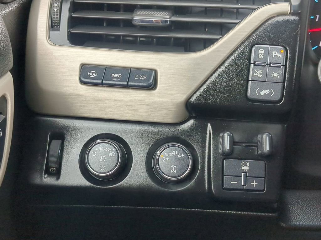 Used 2017 GMC Yukon XL Denali w/ Open Road Package image 21