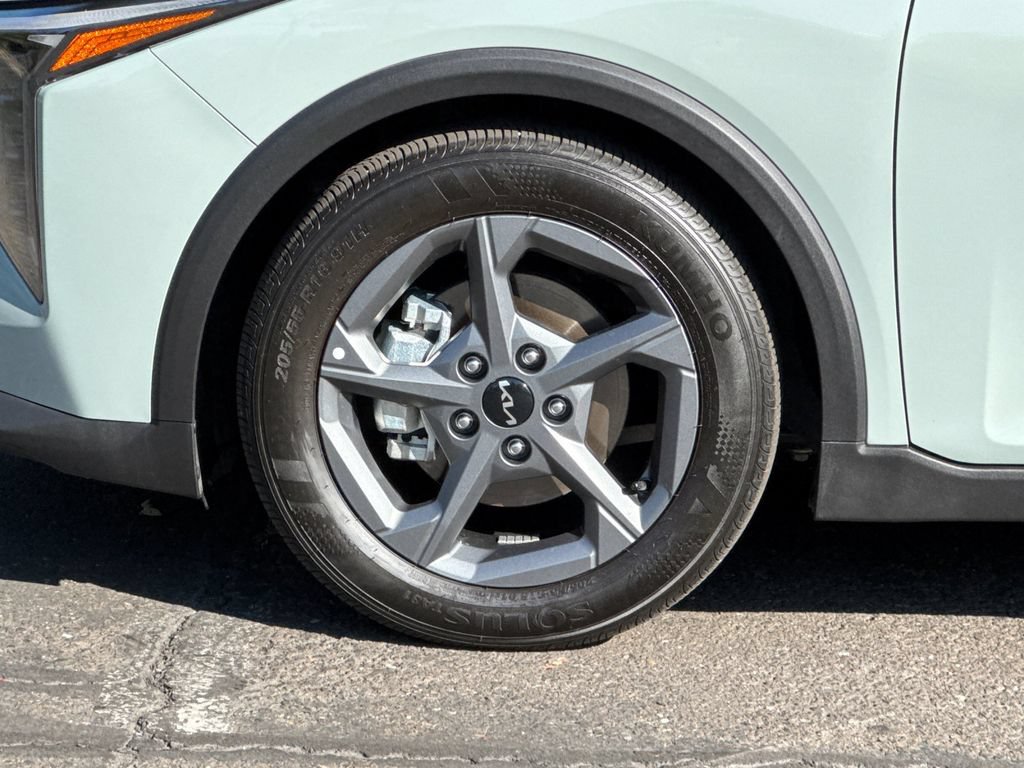 Used 2025 Kia K4 FWD image 35
