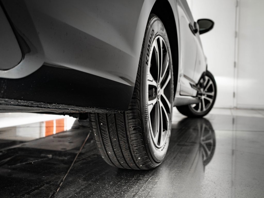 Used 2025 Volkswagen Jetta Sport image 45