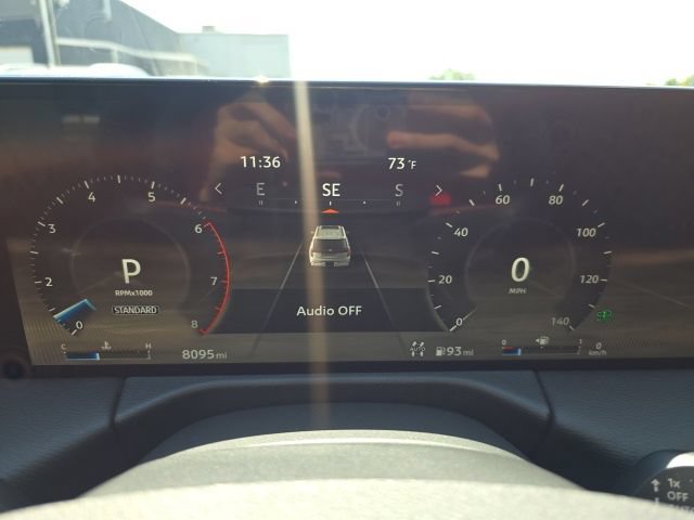 Used 2025 Nissan Armada PRO-4X AWD/4WD image 21