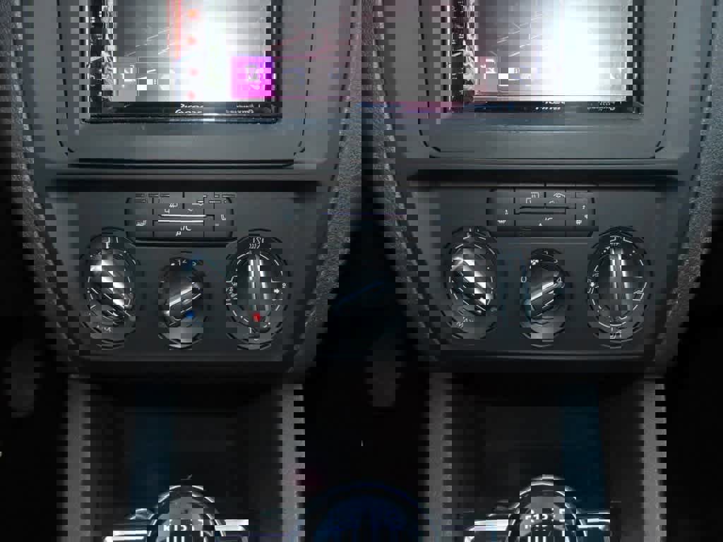 Used 2018 Volkswagen Jetta S w/ Cold Weather Package image 19