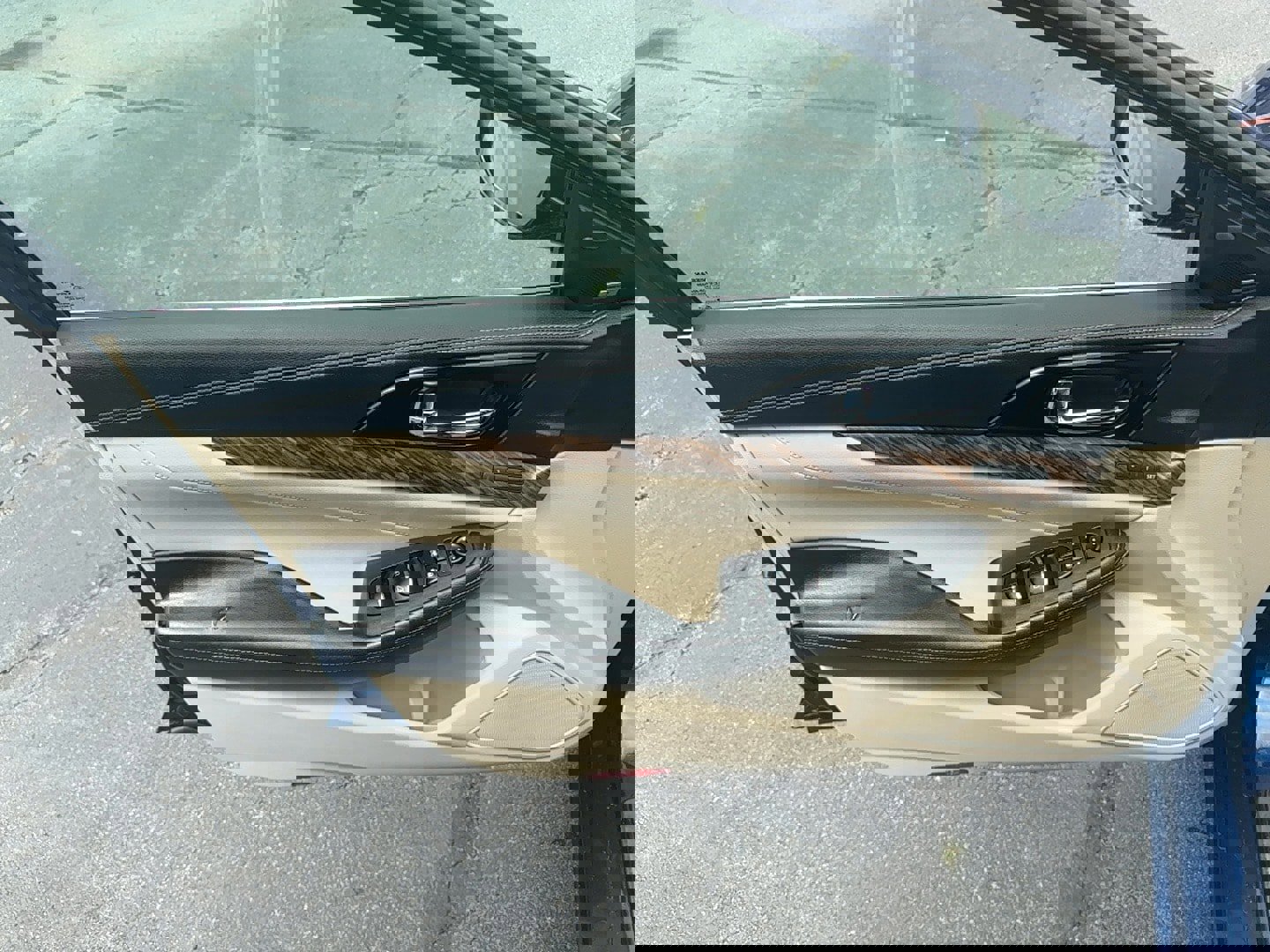 Used 2017 Nissan Maxima Platinum w/ Medallion Package image 12