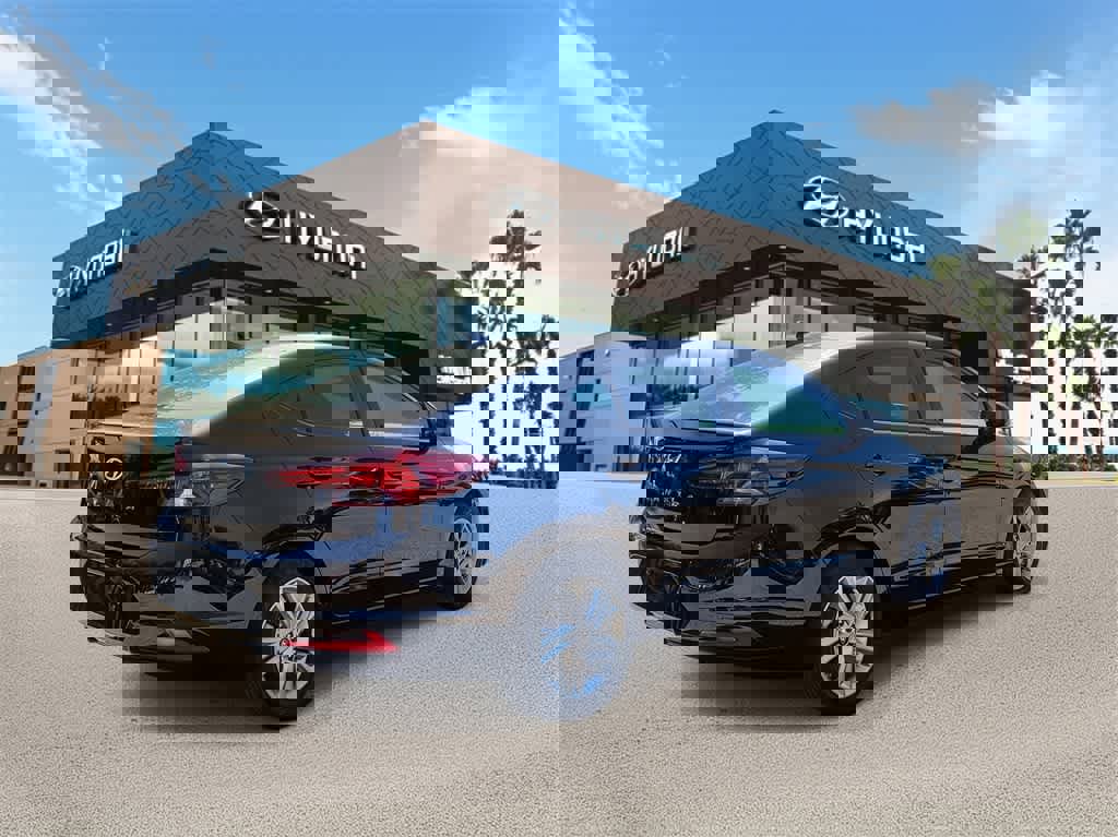 Used 2020 Hyundai Elantra Value Edition image 3