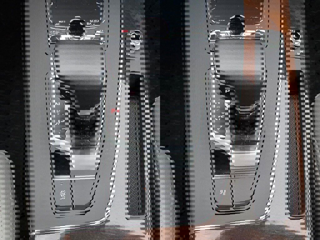 Used 2018 Audi Q5 2.0T Premium Plus w/ Premium Plus Package image 17