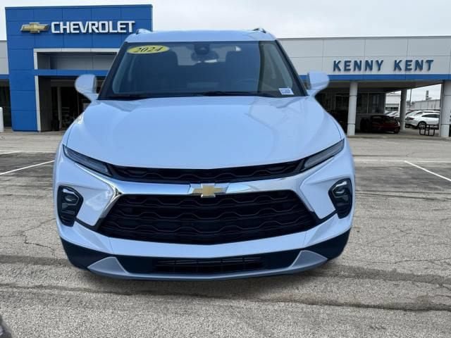 Certified 2024 Chevrolet Blazer LT w/ Convenience Package FWD image 5