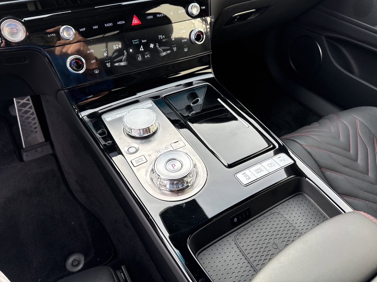 Used 2025 Genesis G80 3.5T Sport image 27